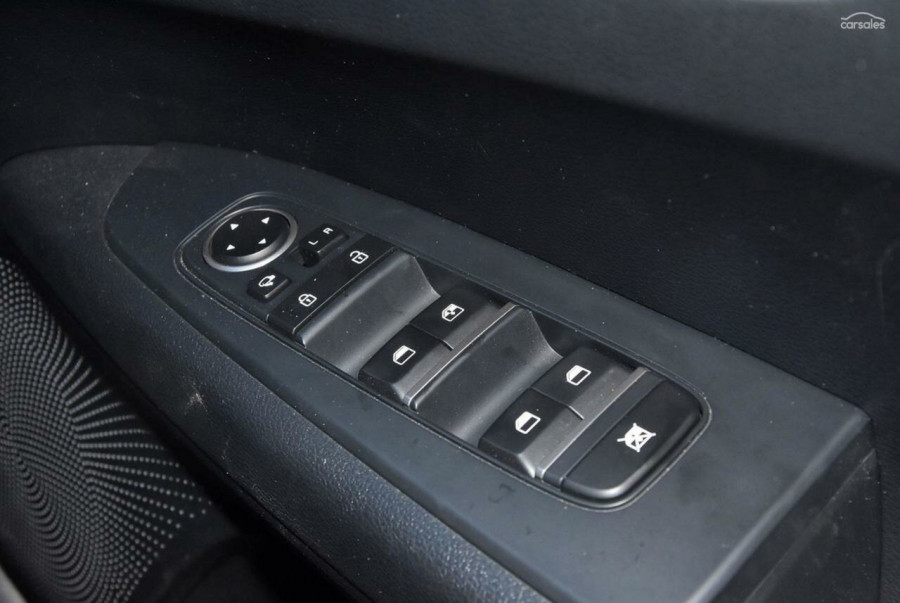2020 Kia Cerato BD S Hatch Image 14