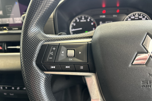 2023 MY24 Mitsubishi Outlander ZM ES SUV Image 11