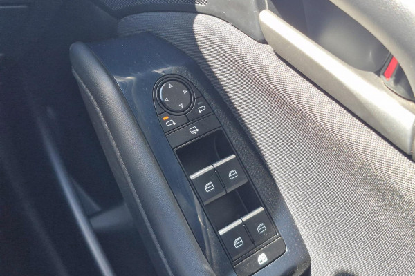 2020 Mazda 3 BP Series G20 Pure Hatch Image 19