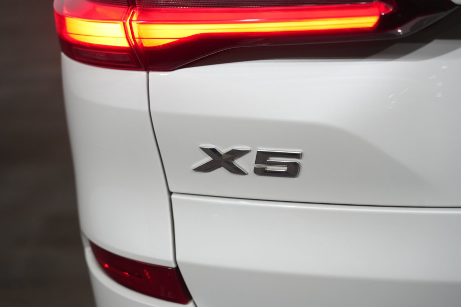 2022 BMW X5 xDrive30d SUV Image 9