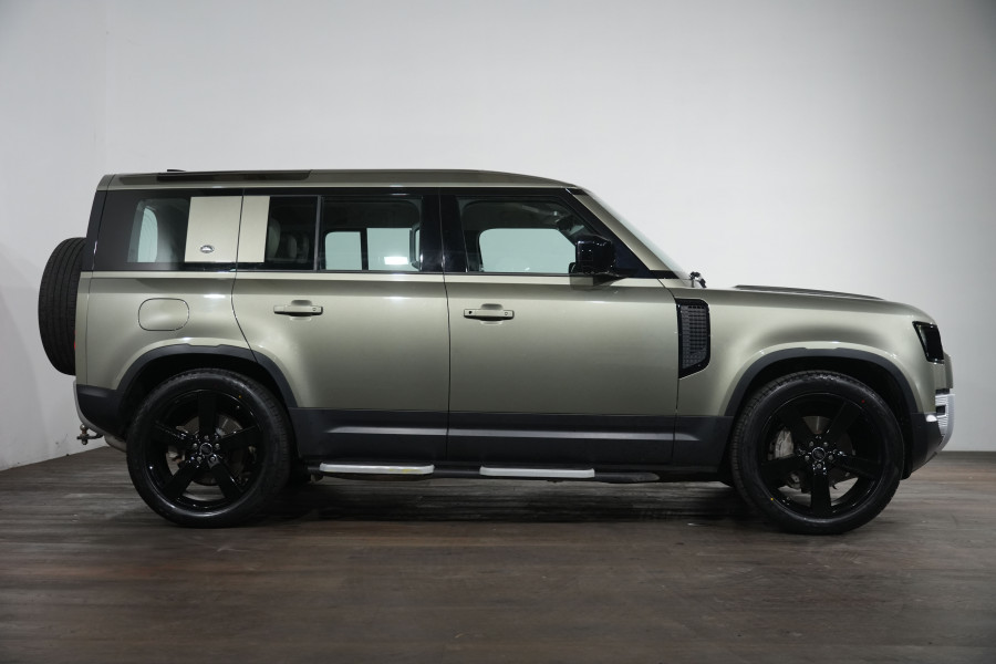 2021 Land Rover Defender L663 110 D300 SE SUV Image 4