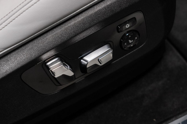2025 BMW XM G09 Label SUV image 16