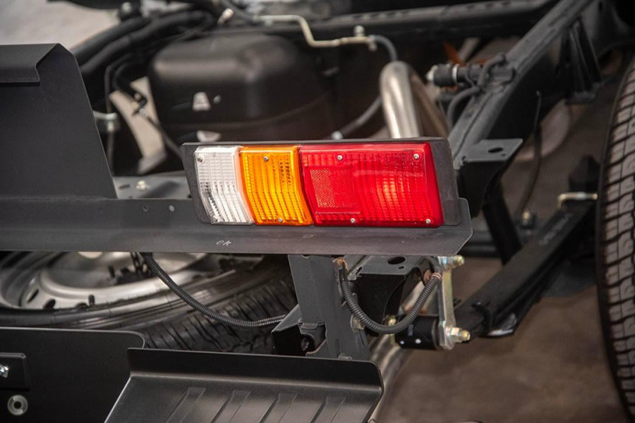 2025 MY24 Isuzu D-MAX  SX High Ride Cab Chassis Image 9