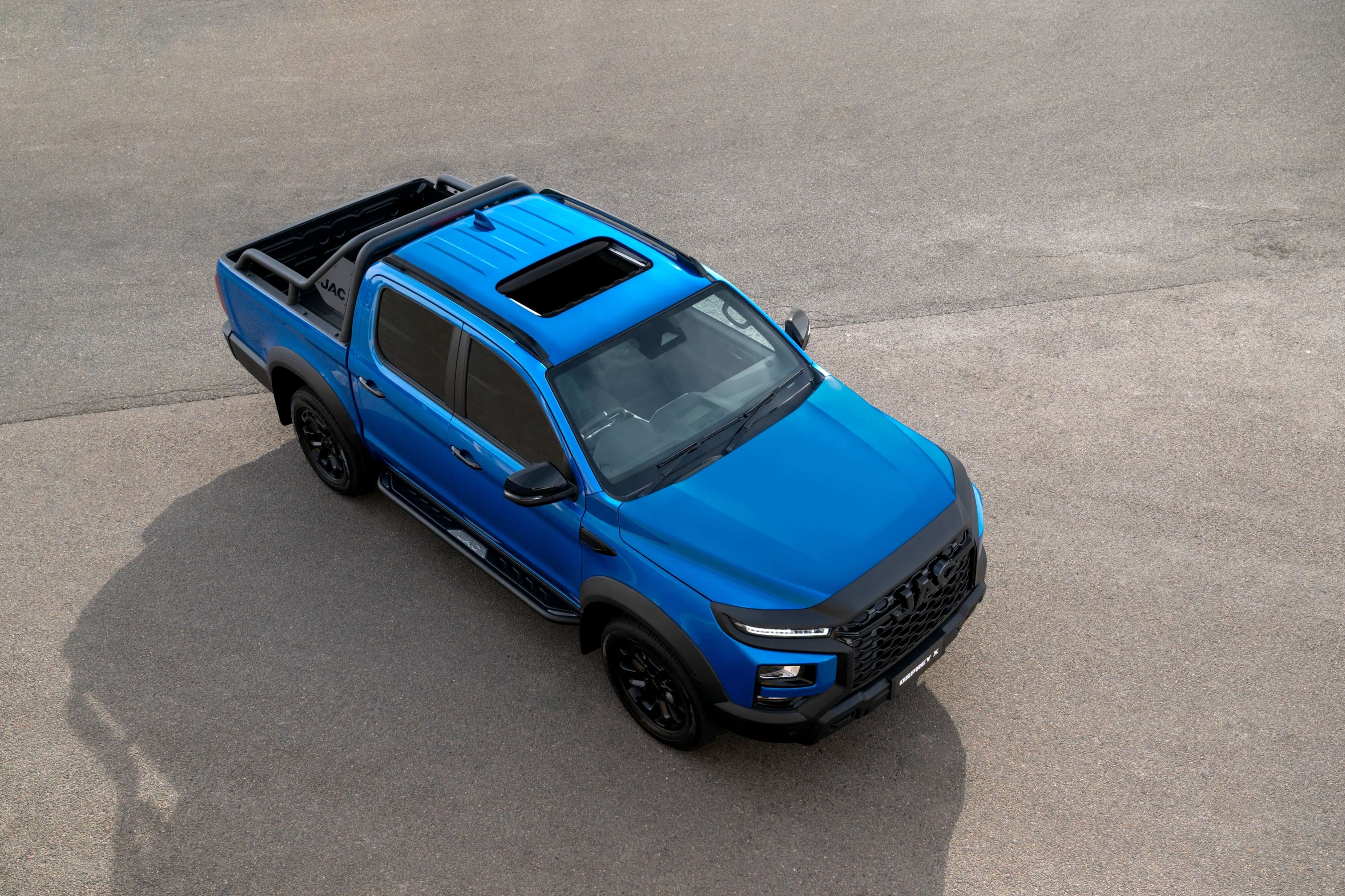 The Ute with serious style: JAC T9 Osprey.