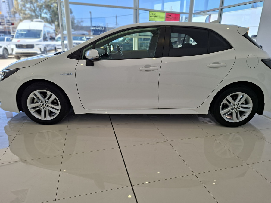 2022 Toyota Corolla ZWE219R  SX Hybrid Hatch Image 5
