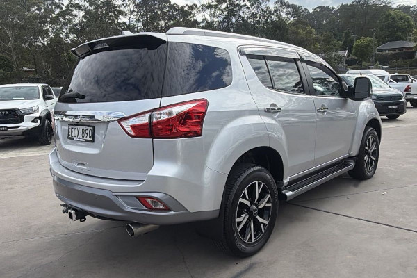 2021 Isuzu MU-X RJ LS-T SUV Image 5