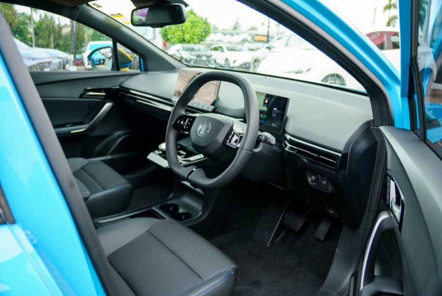 2024 MG MG4 MEH32 Essence 64 Hatch Image 15