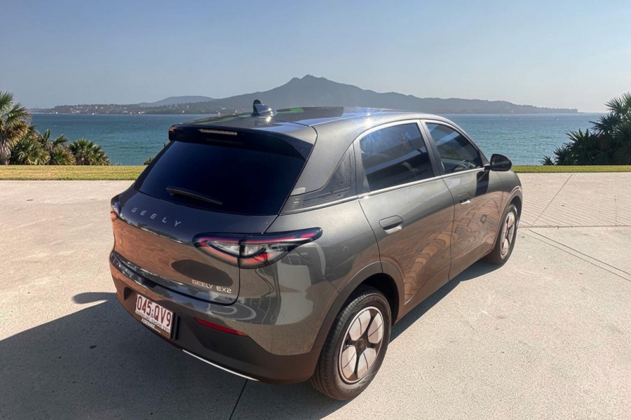 2026 Geely EX2 E22H Complete Hatch Image 3