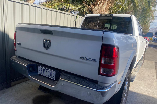 2017 Ram 2500  Laramie Ute Image 8