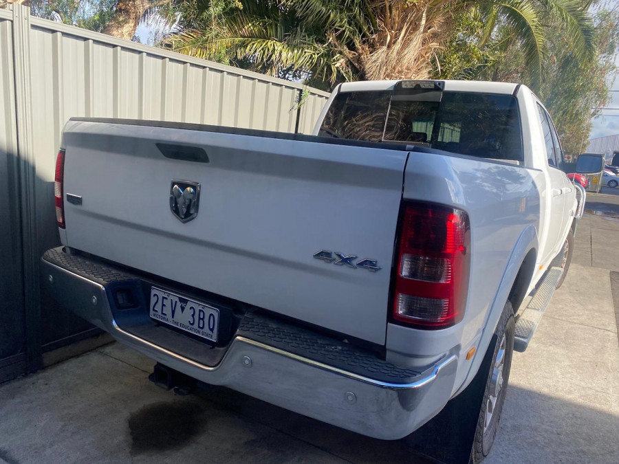 2017 Ram 2500  Laramie Ute Image 8