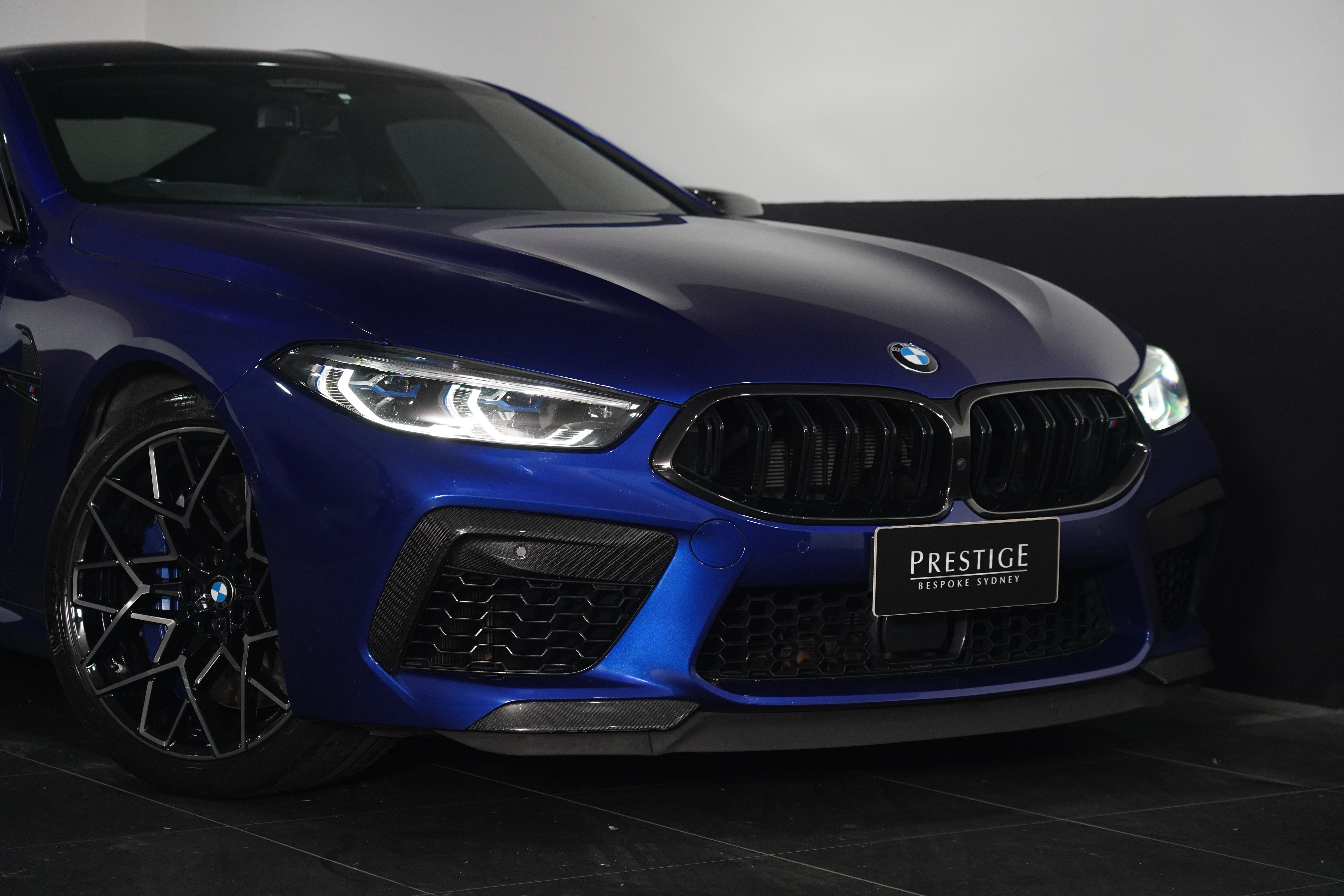 2020 BMW M8 Competition Coupe Image 17