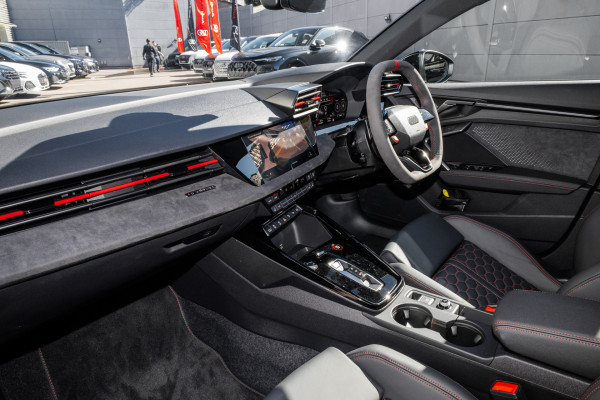 2025 Audi RS 3 GY  Hatch image 8