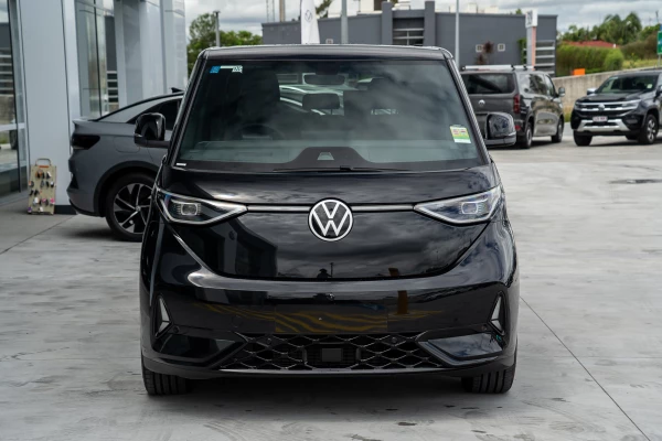 2025 Volkswagen ID. Buzz EB GTX People Mover Image 4