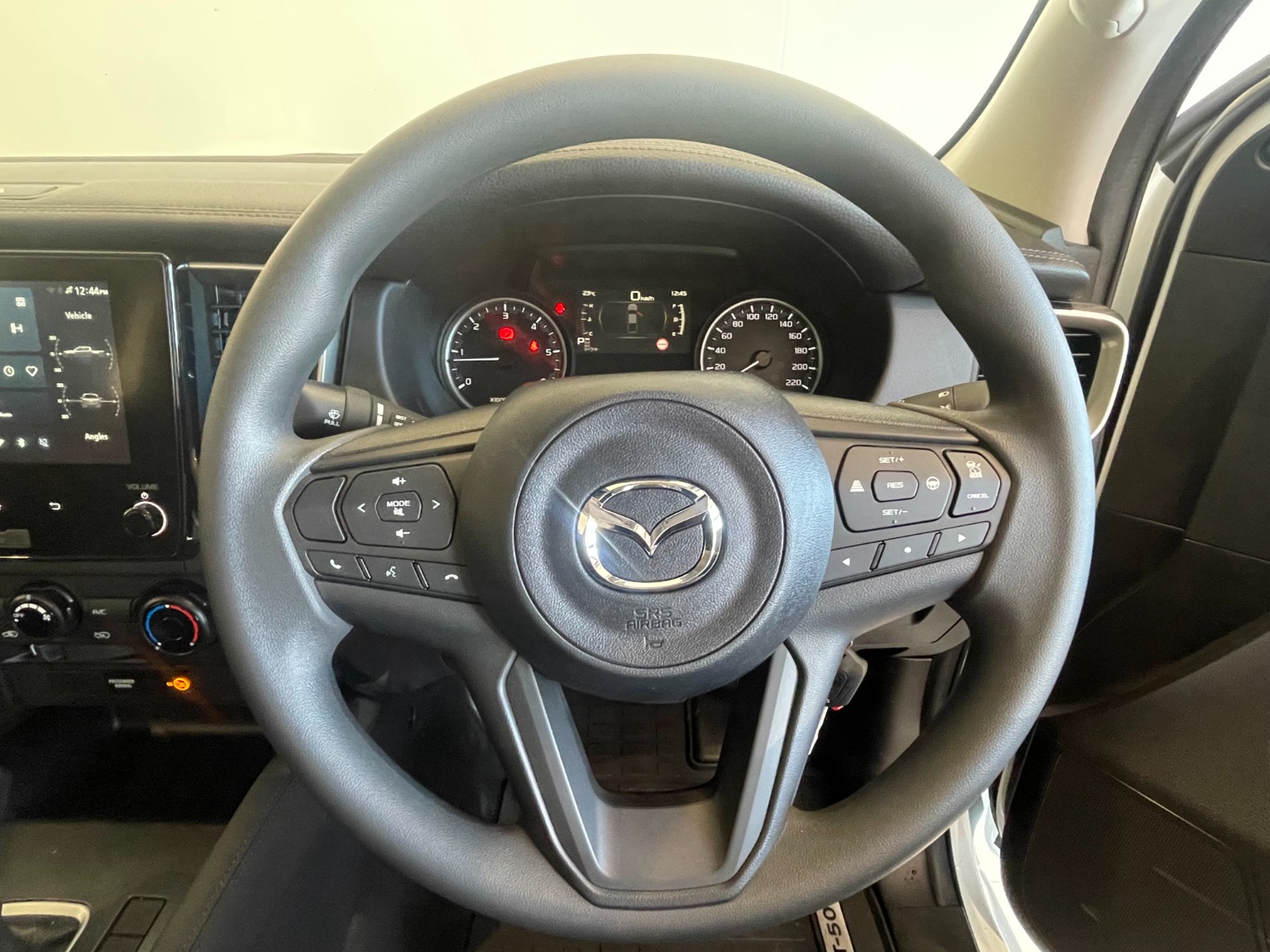 2024 Mazda BT-50 TF XT Cab Chassis Image 11