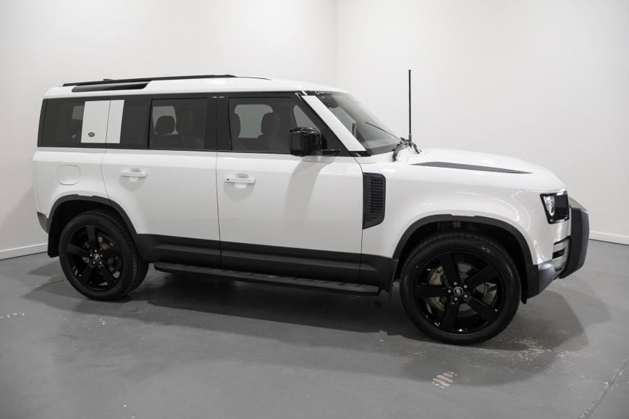 2021 Land Rover Defender L663 110 D300 SE SUV Image 11