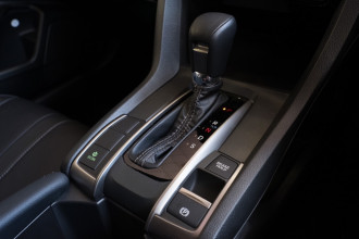 2019 Honda Civic Sedan 10th Gen VTi-LX Hatchback