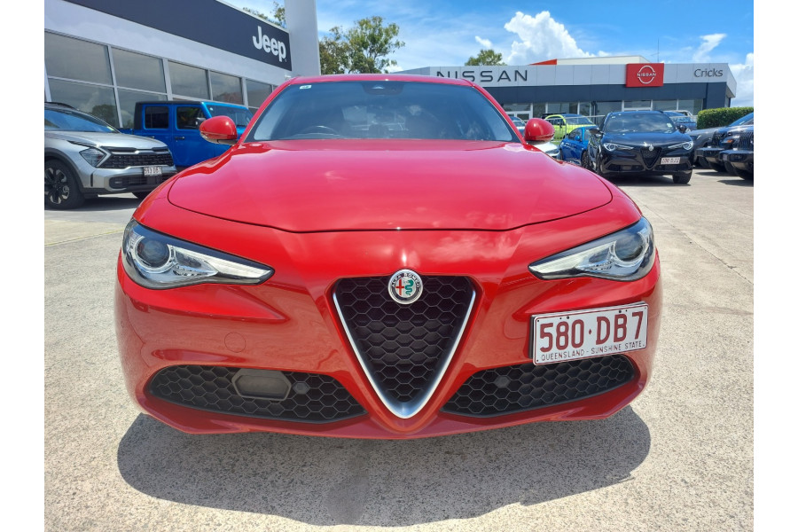 2016 Alfa Romeo Giulia Sedan