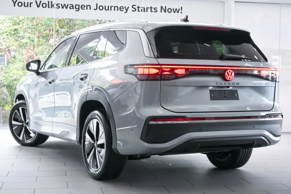 2025 Volkswagen Tayron R4 150TSI Elegance SUV Image 2
