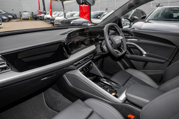 2025 Audi Q5 GU TDI 150kW Sport SUV image 8