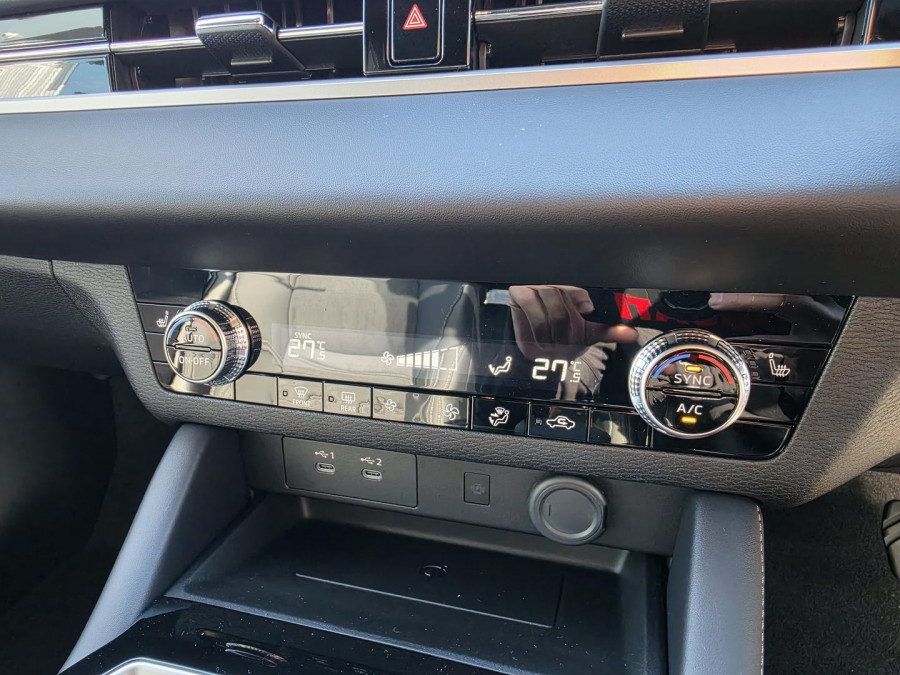 2026 Mitsubishi Outlander ZM Black Edition SUV Image 27
