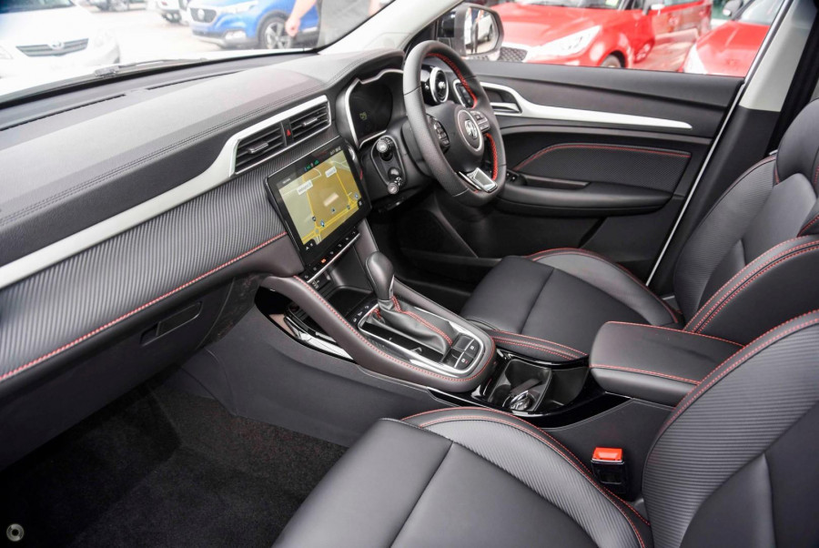2025 MY24 MG ZST S13 Essence SUV Image 11