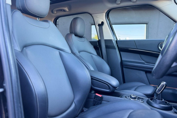 2021 MINI Countryman F60 LCI C Classic SUV Image 14