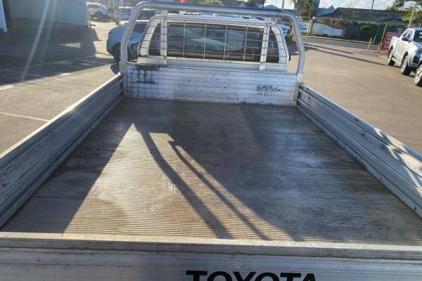 2022 Toyota HiLux TGN121R WorkMate Cab Chassis Image 6