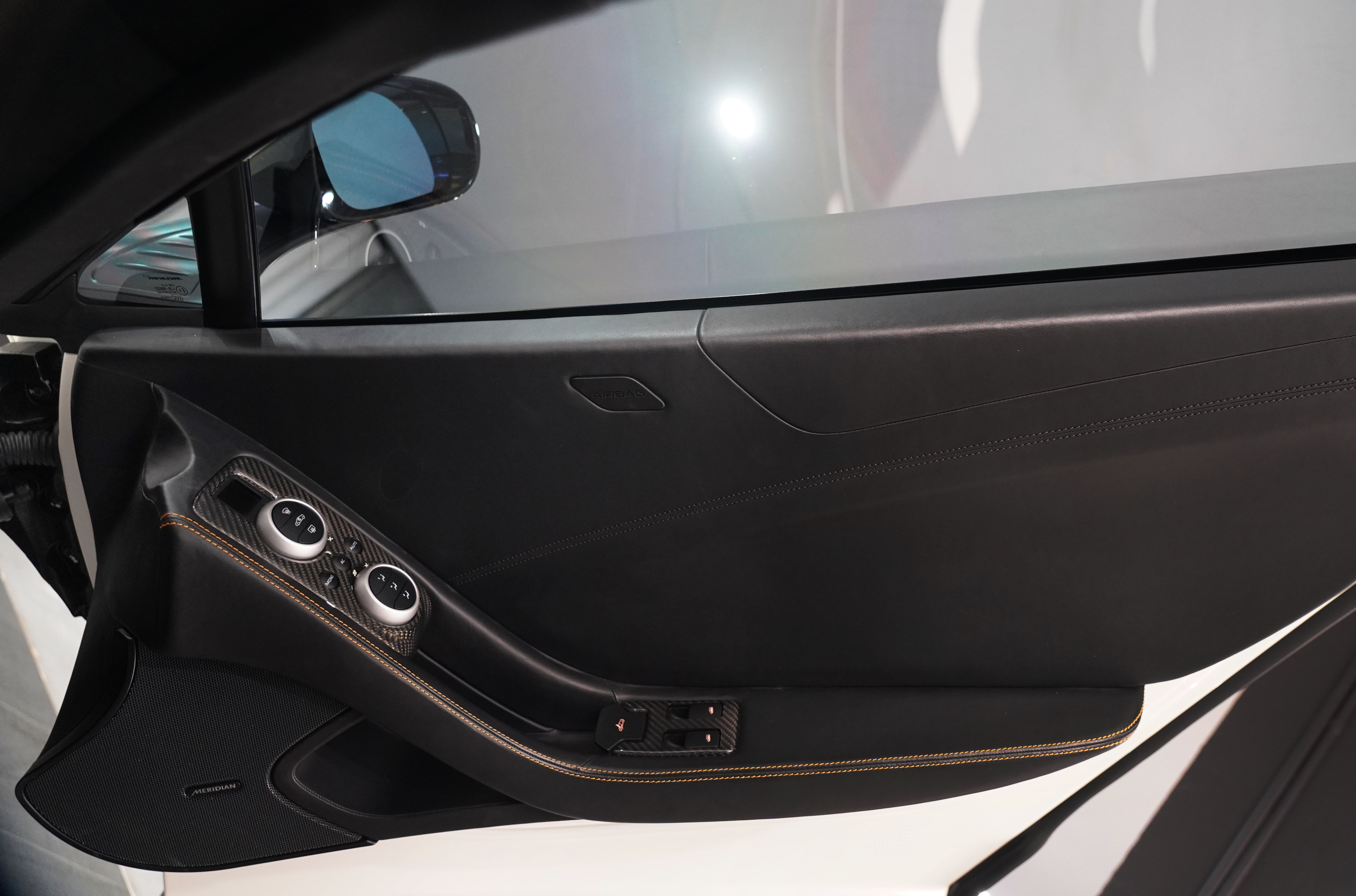 2016 Mclaren 650s Spider  Convertible Image 42