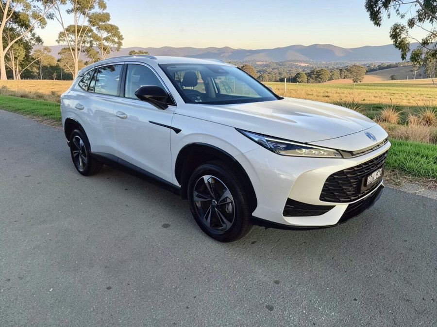 2025 MG HS AS33 Vibe SUV Image 1