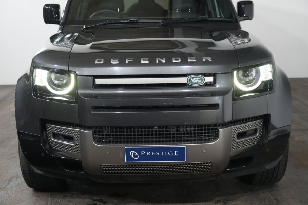 2025 Land Rover Defender L663 130 D350 X-Dynamic SE SUV image 3