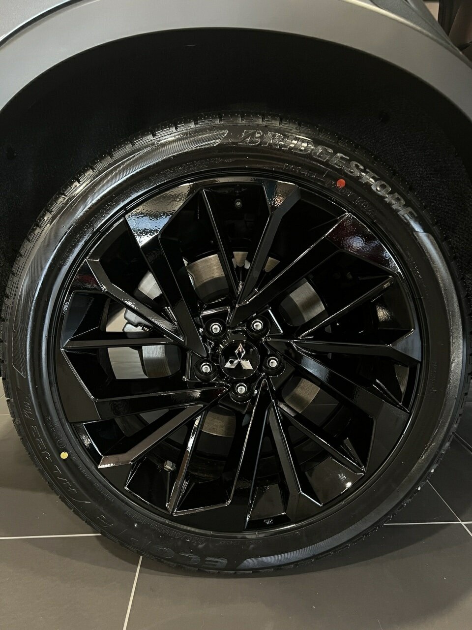 2024 Mitsubishi Outlander ZM LS SUV Image 11