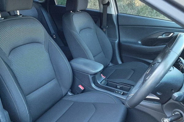2021 Hyundai i30 PD.V4 Active Hatch Image 11