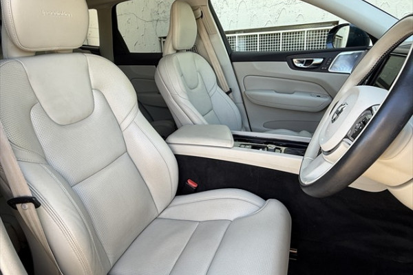 2020 Volvo XC60 UZ D4 Inscription SUV Image 14