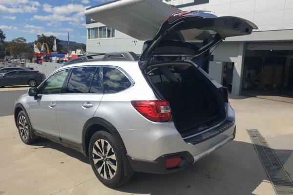 2015 Subaru Outback 6GEN 2.5i SUV Image 4