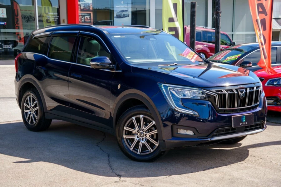 2024 Mahindra XUV700  AX7L SUV