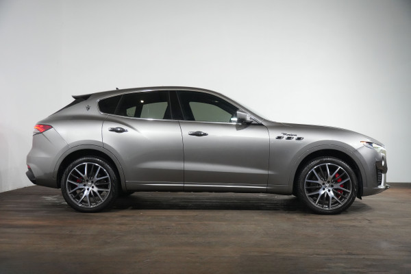2021 Maserati Levante Modena SUV image 4