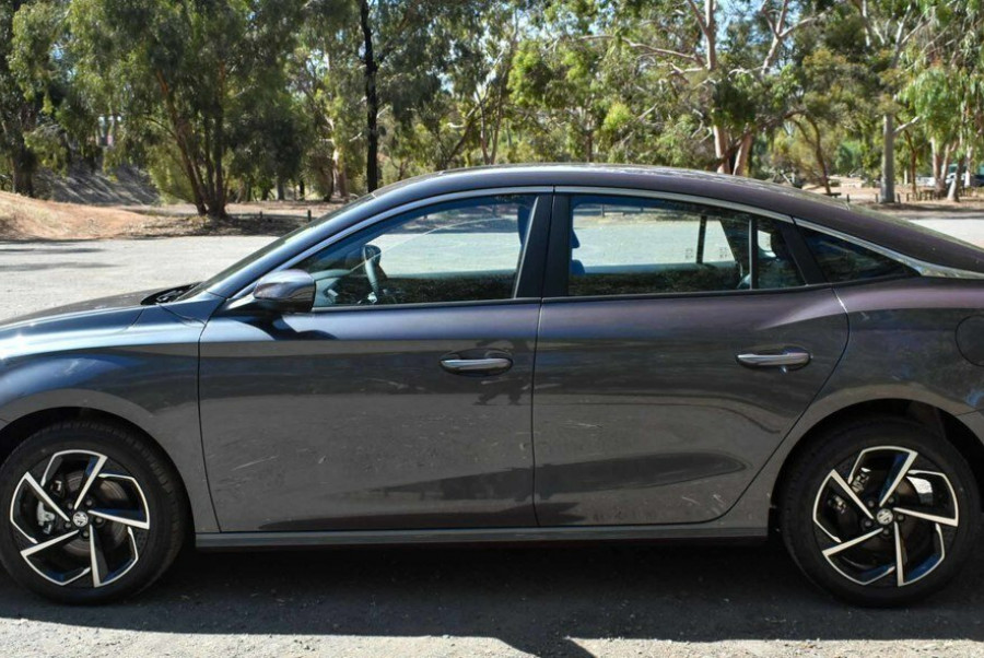 2024 MG MG5 AP32 Essence Sedan Image 9