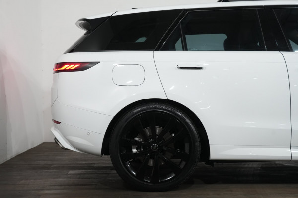 2025 Land Rover Range Rover Sport L461 P360 Dynamic SE SUV Image 6