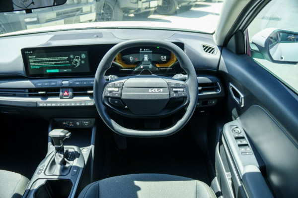 2026 Kia K4 CL4m S Hatch Image 10