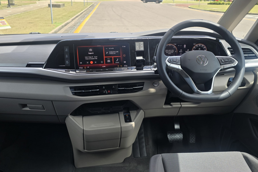2025 Volkswagen Multivan  Life LWB People Mover Image 16