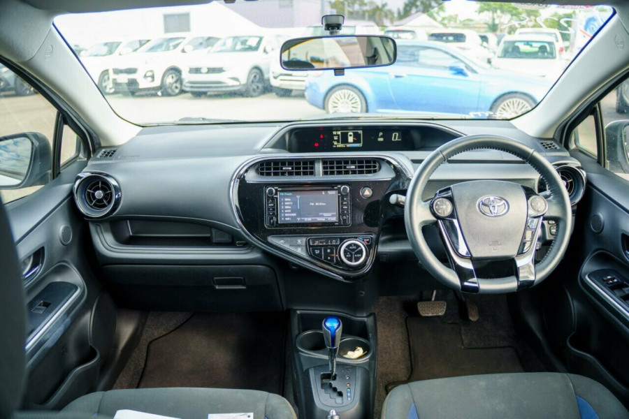 2020 Toyota Prius C NHP10R Hatch Image 16
