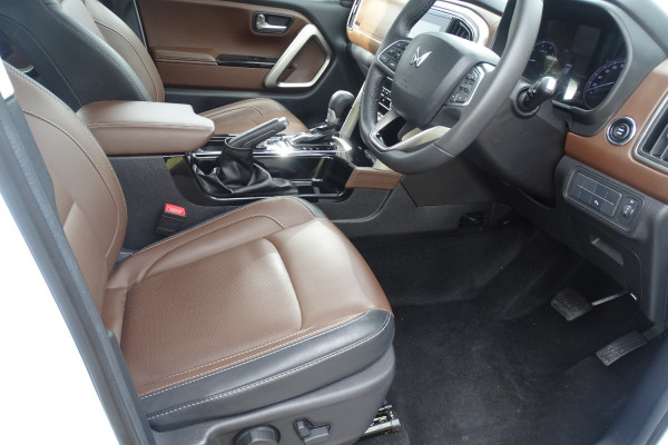 2024 MY25 Mahindra Scorpio  Z8L SUV Image 12