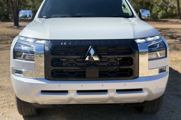 2025 Mitsubishi Triton MV GLS Ute Image 2