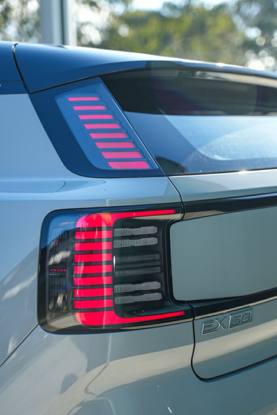 2024 MY25 Volvo EX30  Single Motor Extended Range Plus SUV Image 23