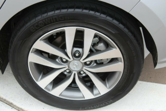 2019 [SOLD]    image 16