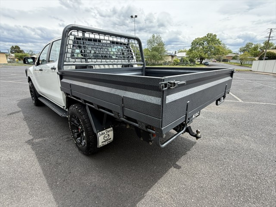 2018 Mazda BT-50 UR XT Cab Chassis Image 5