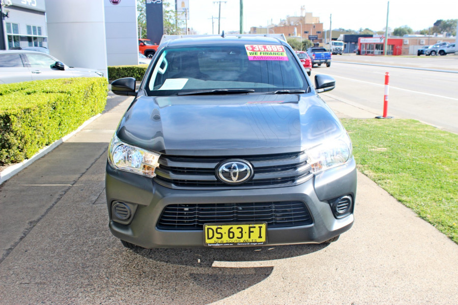 2024 Toyota HiLux TGN121R WorkMate Cab Chassis Image 3
