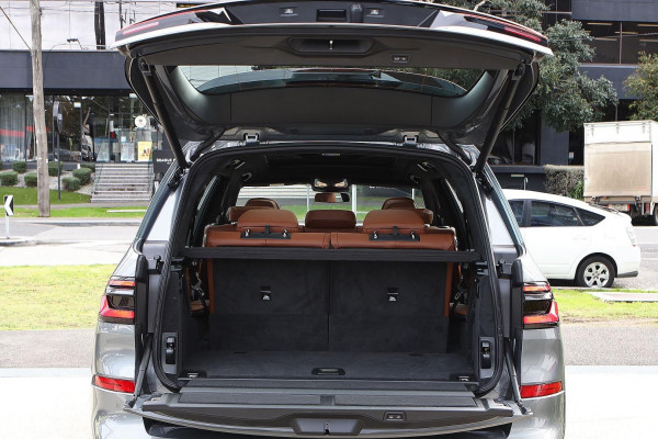 2026 BMW X7 G07 LCI xDrive40d M Sport SUV image 8