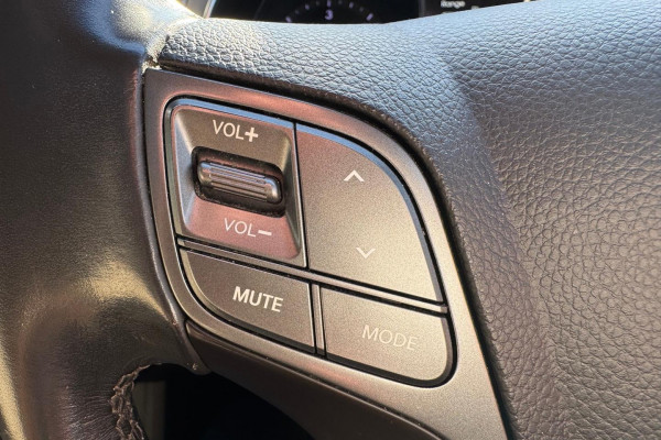 2015 Hyundai Santa Fe DM Highlander SUV Image 21
