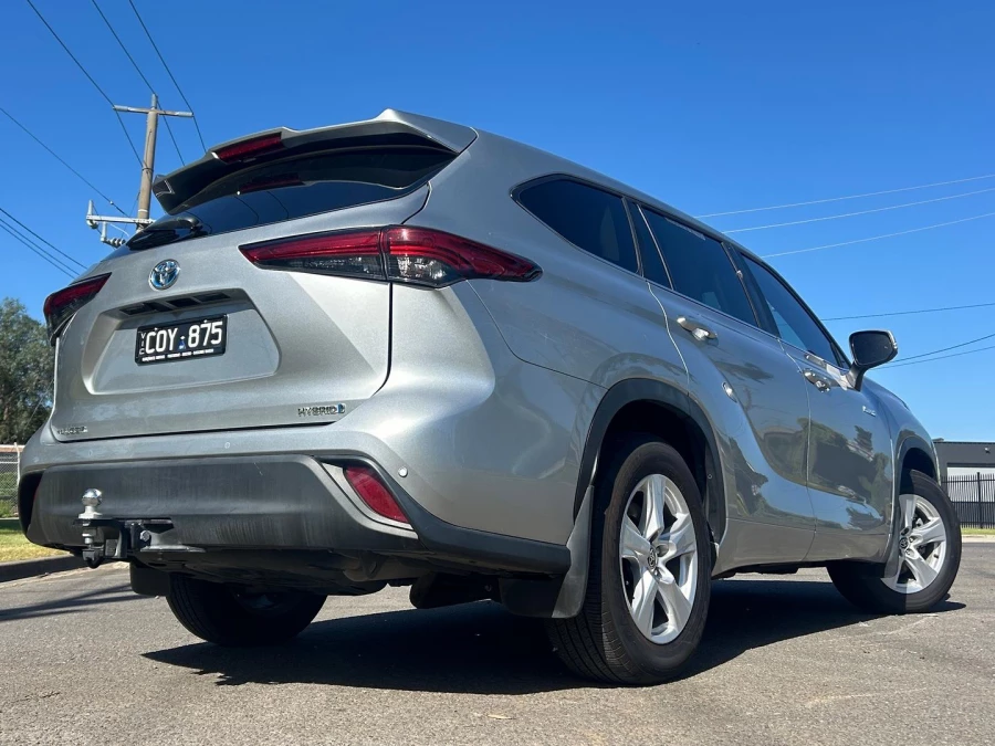 2023 Toyota Kluger TXUA75R (Petrol AWD) GX SUV Image 9